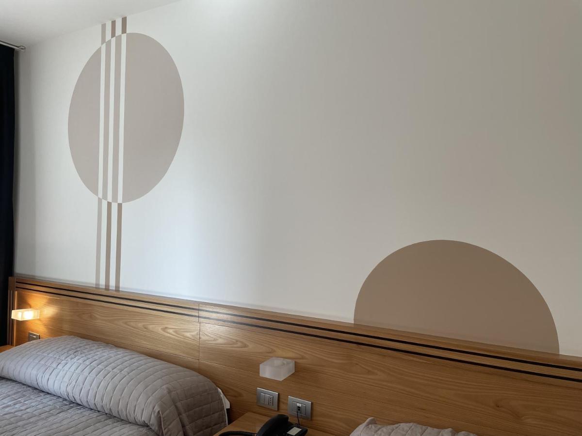 Hotel Europa ベッルーノ エクステリア 写真