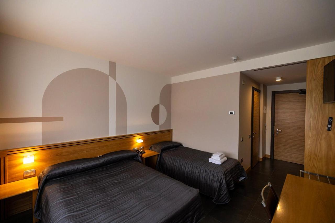 Hotel Europa ベッルーノ エクステリア 写真