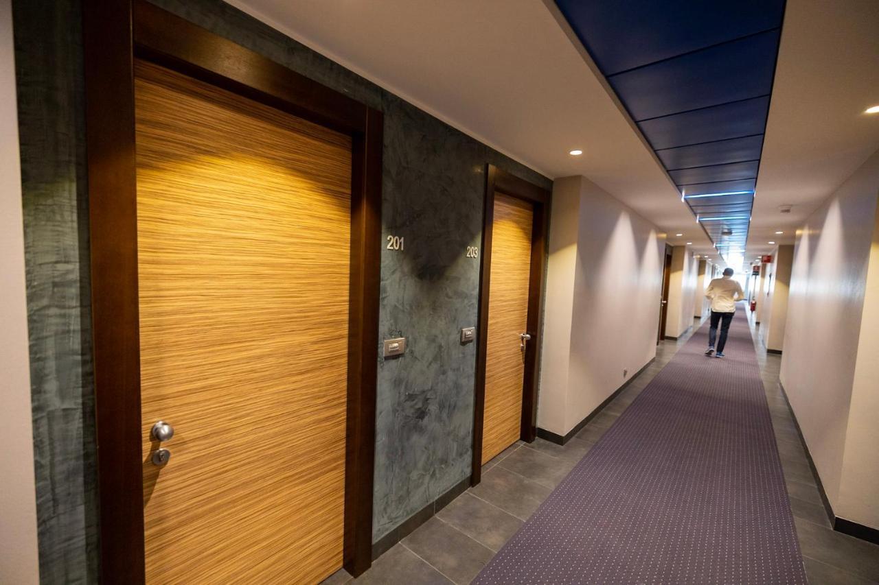 Hotel Europa ベッルーノ エクステリア 写真