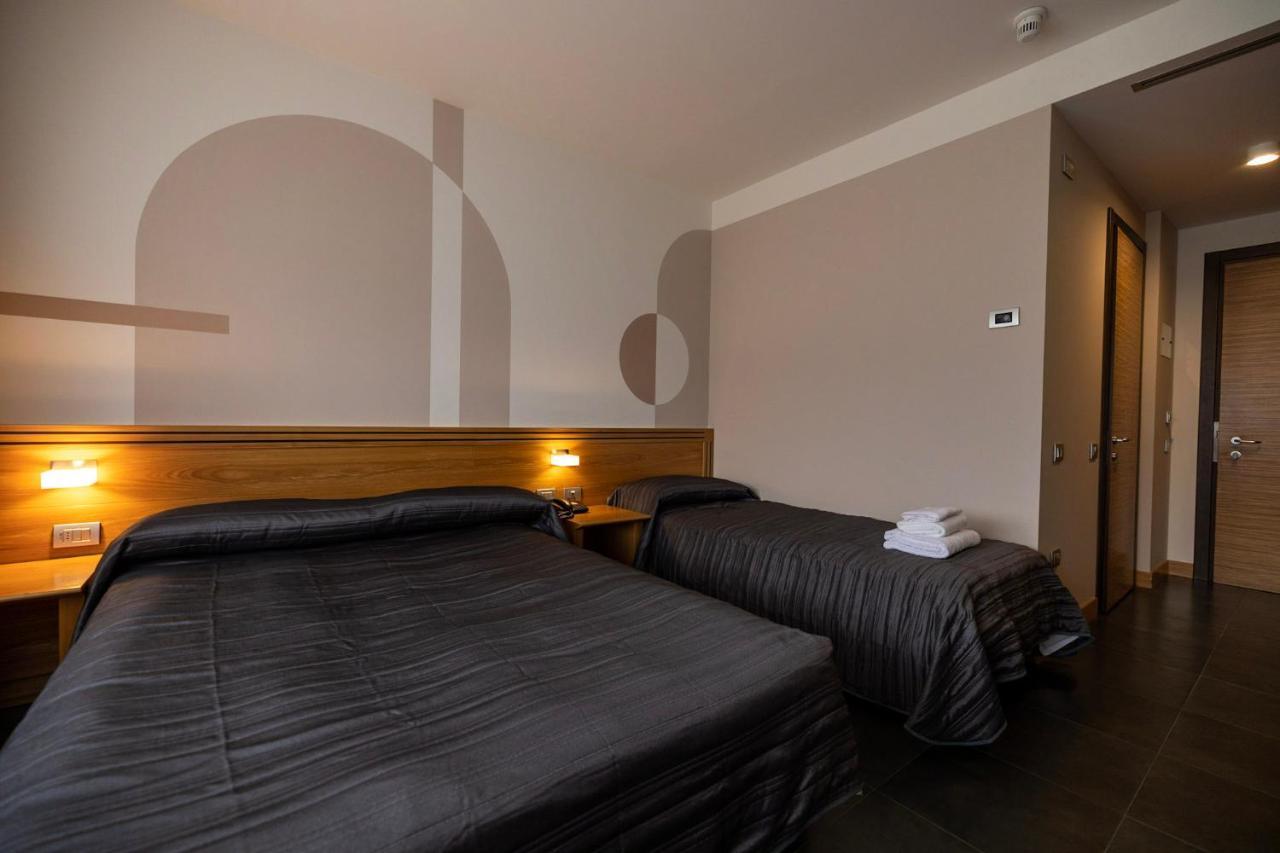Hotel Europa ベッルーノ エクステリア 写真